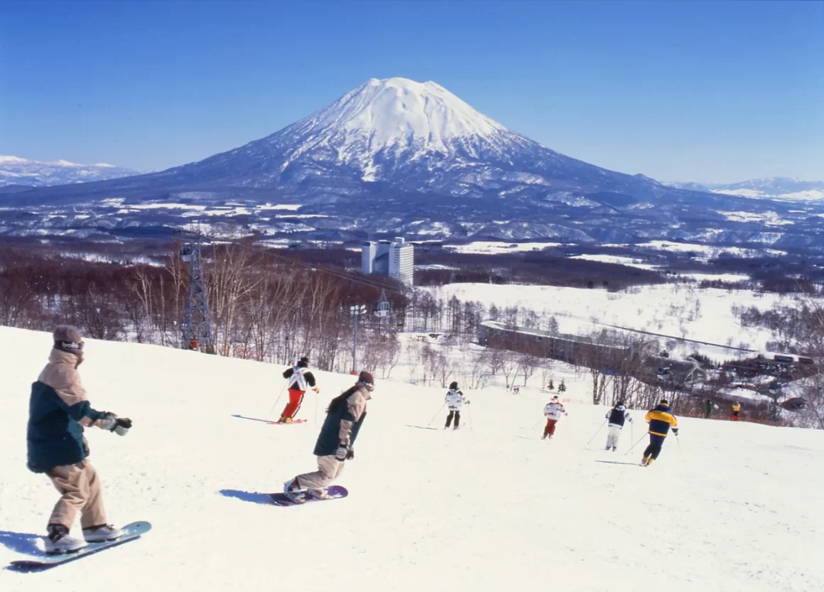 The Top Skiing Destinations to Visit in Asia This Winter – Dubaiites